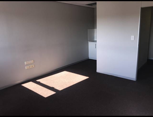 242M² OFFICE TO LET IN TYGER VALLEY